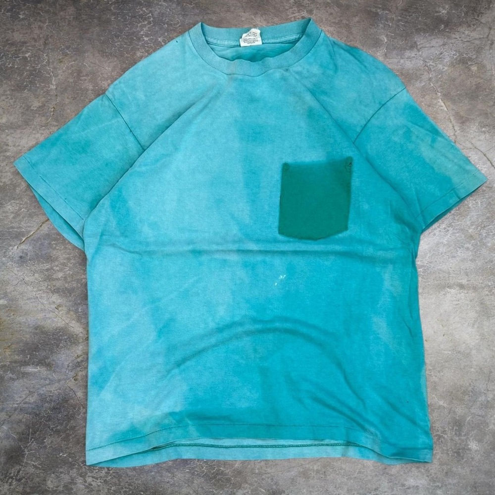 Vintage Gap Sport Faded Green Ghost Shadow Pocket Tee Mens Large Made In USA 90s